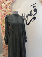 فستان بيان اخضر