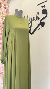 فستان اخضر فاتح