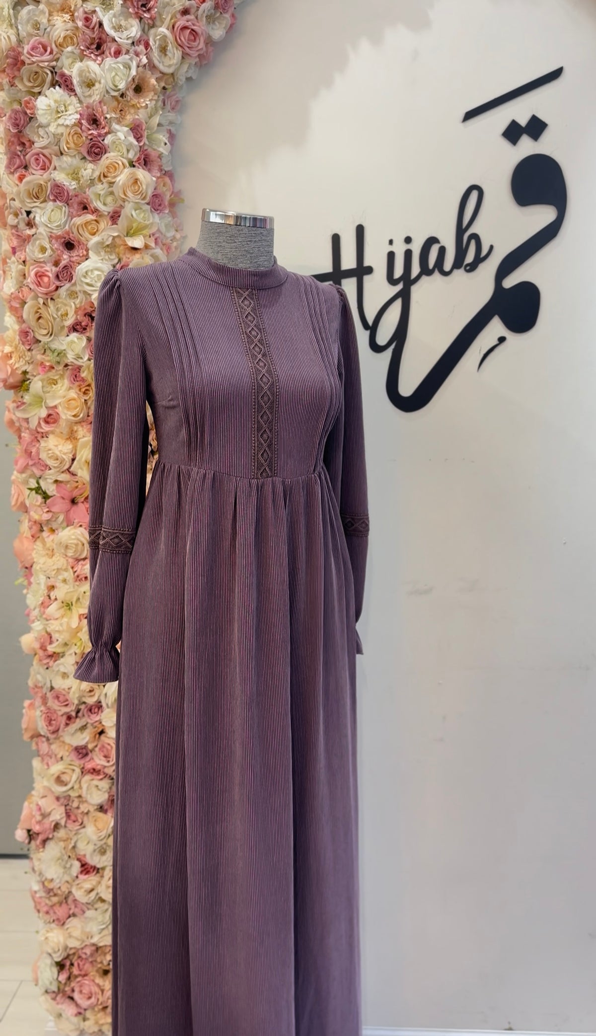 فستان بيان ليلكي