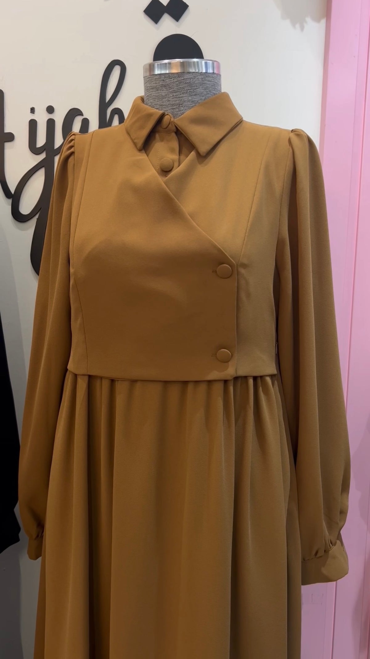 فستان مسلمة خردلي