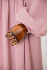 فستان سارة زهري فاتح