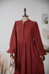 فستان سارة قرميدي