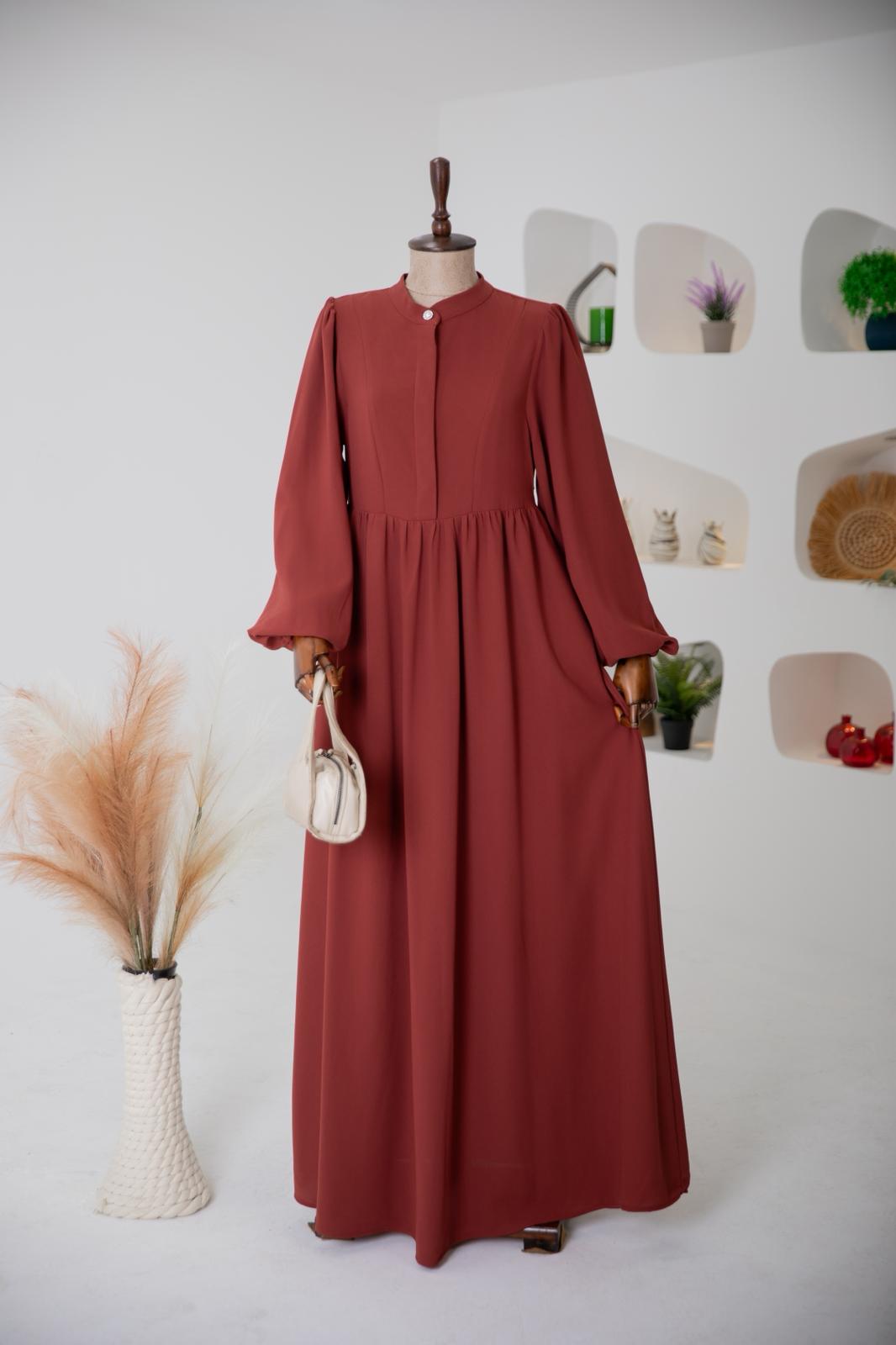 فستان سارة قرميدي